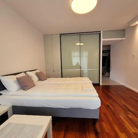 Wierzbowa 6 Z Klimatyzacja Apartamento